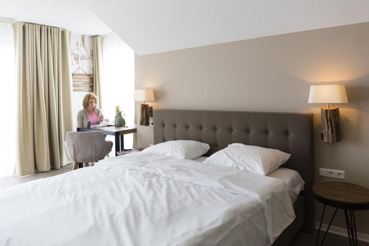 Hotel De Zeeuwse Kust 레네세 객실 사진